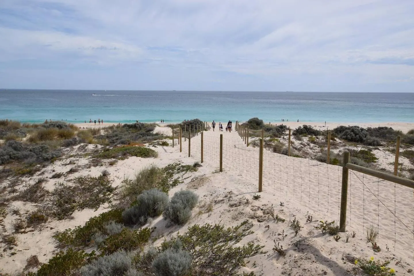 Apartment West Beach Lagoon 123 - Location & Views!!! Perth