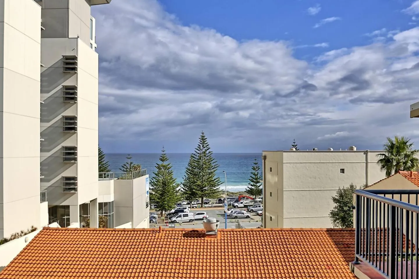 West Beach Lagoon 123 - Location & Views!!! Perth Australia